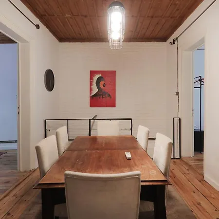 Cozy Duplex 4br - 2ba For 7 People