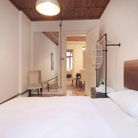 Cozy Duplex 4br - 2ba For 7 People *